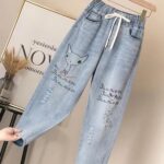Ripped High Waist Mom Jeans Plus Size Denim Pants for Women Vintage Embroidery